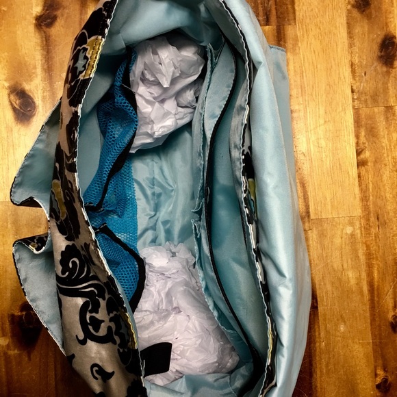 Amy Michelle Diaper Bag w Changing Mat - Picture 7 of 8